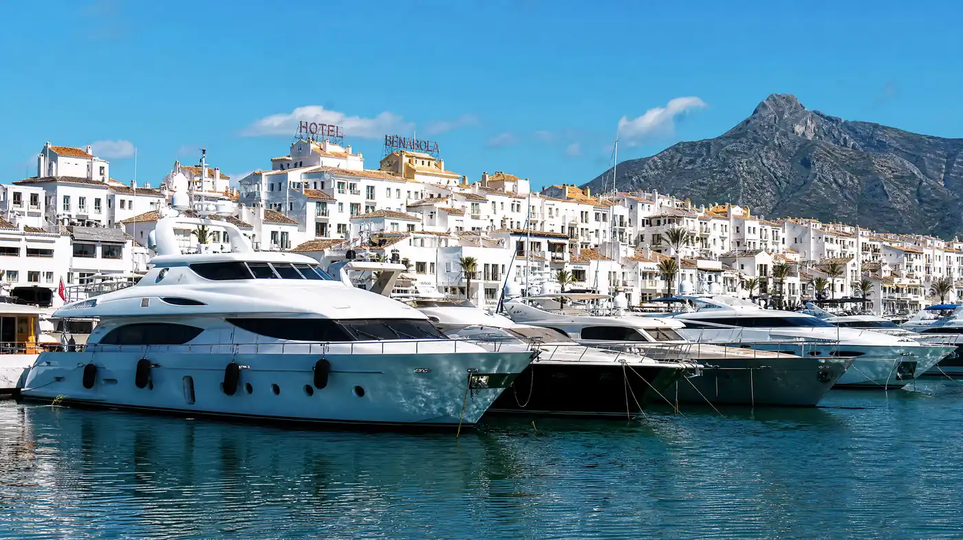 Superyachts in Puerto Banus: Spotting Luxury Yachts & Famous Owners